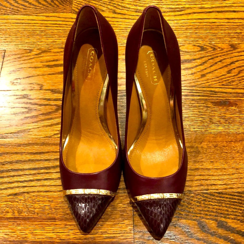 Coach Nacie Garnet Heel